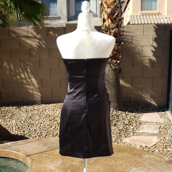 Black Strapless Satin Dress - Picture 4 of 8